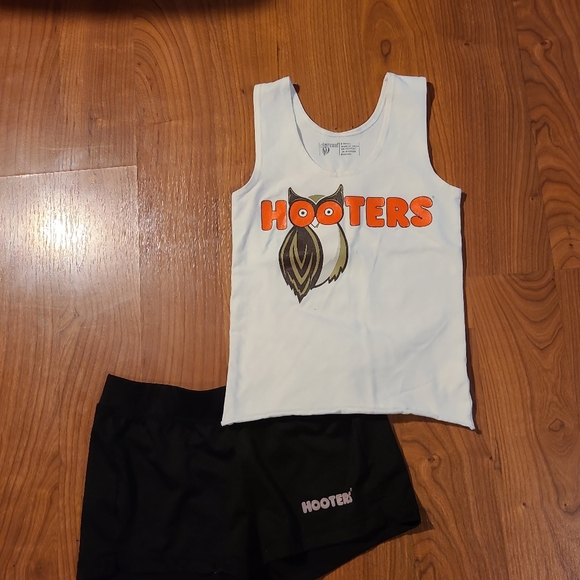 Hooter's xs uniform set - Picture 6 of 11